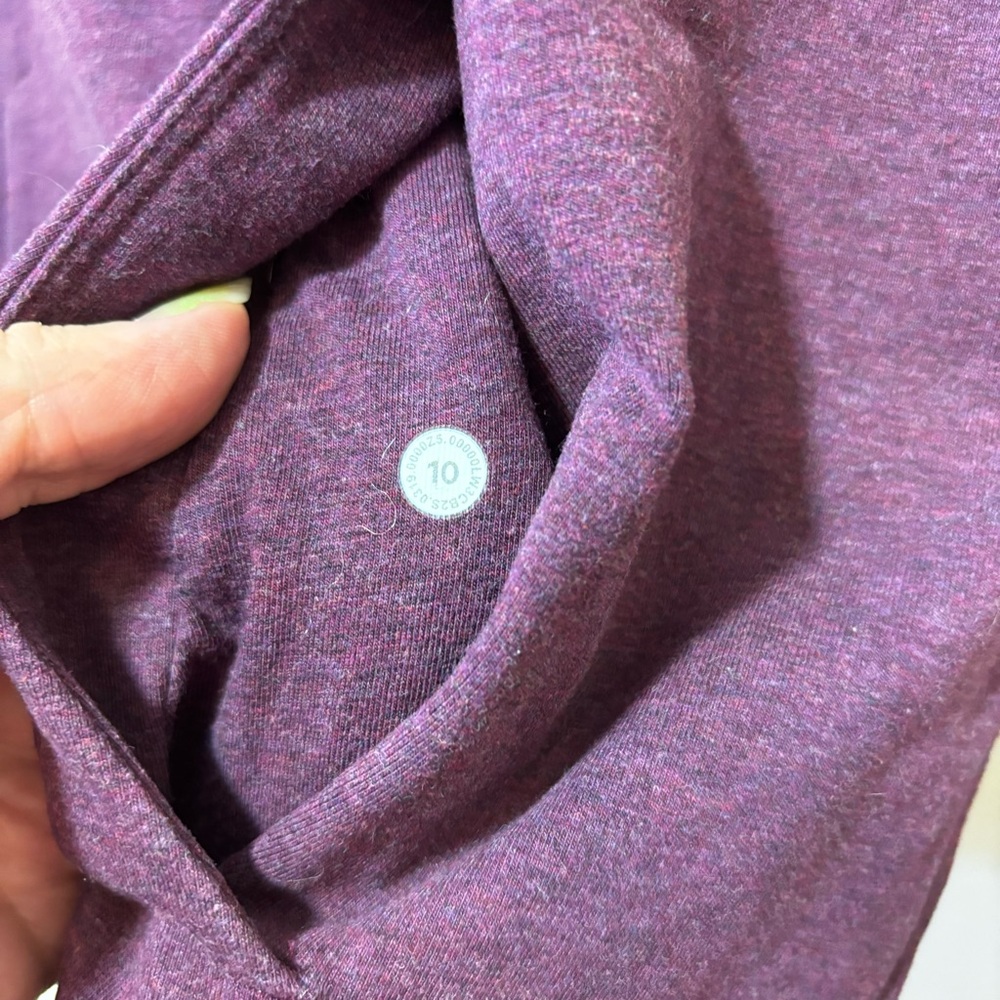 Lululemon Scuba Crew Sweatshirt Purple Size 10 C1 - Picture 11 of 11